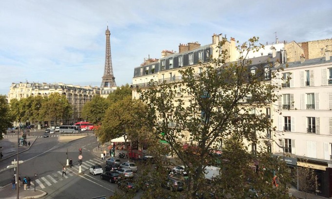 Faubourg Saint-Germain Apartment | Appartement Paris Tour Eiffel