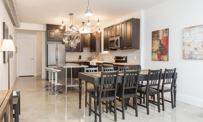 Kensington Market Apartment | Applewood Suites - Kensington Market