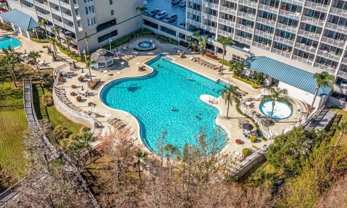 Florida Central Atlantic Coast Condo | AVAILABLE TODAY-OCT 5 POOL LAKE DISNEY FIREWORK VIEW 9:30 PM LOVELY 1 BDR 2 BTH