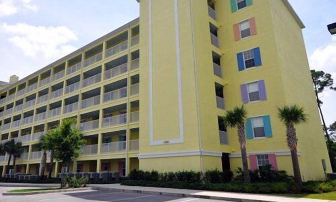 Kissimmee Apartment | Beautiful 2 bedroom unit at resort, sleeps 6