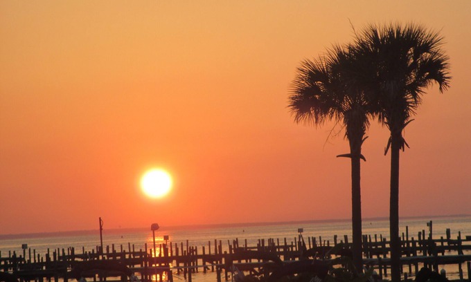 Fort Walton Beach Condo | Beautiful, quiet condo steps from the water! Bay/poolside AND across from beach!