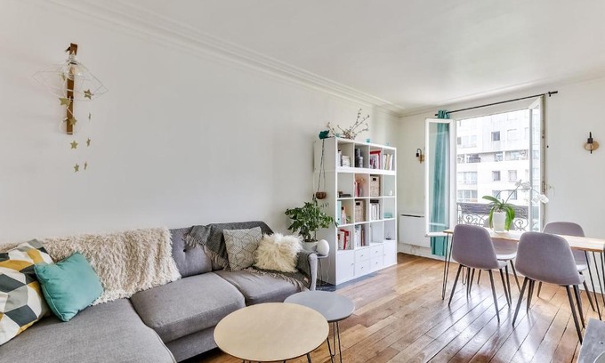Quartier du Pont-de-Flandre Apartment | Beautiful spacious apartment *La Villette*