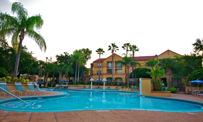 Florida Central Atlantic Coast Condo | Blue Tree Resort 1br Suite, Saturday check-in