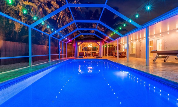 Boynton Beach House | Boynton Beach Renovated House: Safest Area, Screened Pool, Patio, Bar, EVcharger