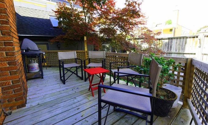 Waterloo House | Bright Uptown Waterloo Home In The Heart Of The City.