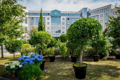 Roissy-en-France Hotel | Campanile Paris CDG Airport Villepinte