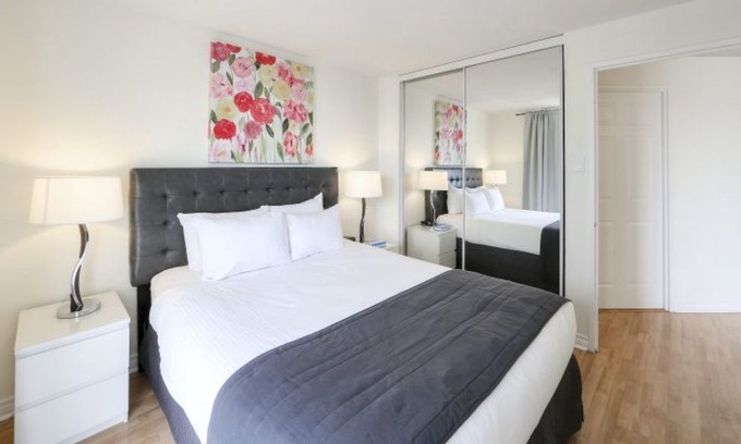 Bay Street Corridor Apartment | Canada Suites on Bay - One Bedroom Superior Suite