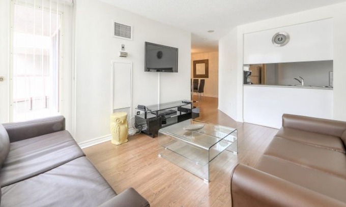 Bay Street Corridor Apartment | Canada Suites on Bay - Two Bedroom Two Bath Presidential Suite