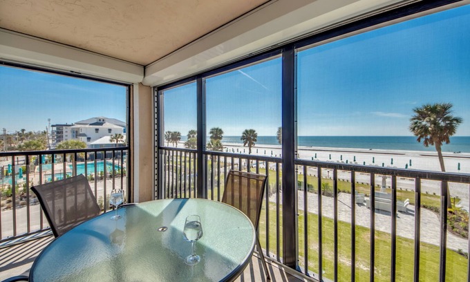 Fort Myers Beach Condo | Caper Beach #302: Beachfront Condo with Stellar View!