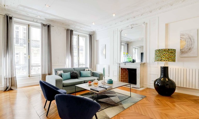 Champs-Elysees Apartment | Cerisoles A - One Bedroom Apartment, Sleeps 4