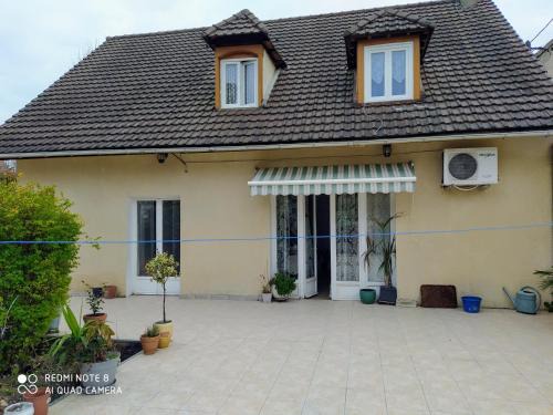 Aulnay-sous-Bois House | Chambres des Travailleurs