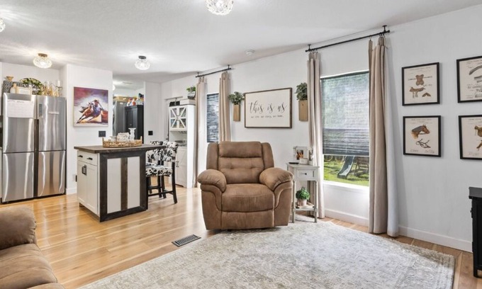 Lakeland House | Charming 2-bedroom mobile home with AC, WiFi in fabulous Lakeland