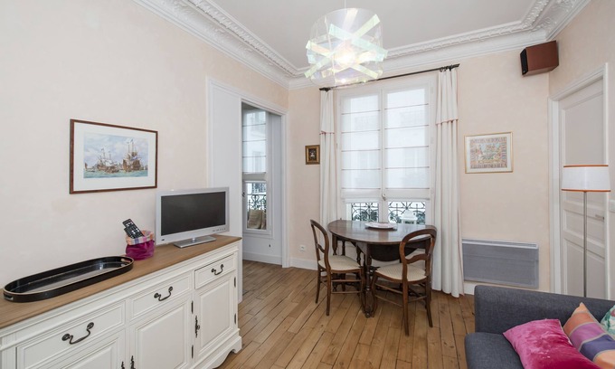 Grenelle Apartment | Charming apartment