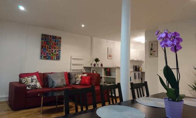 Quartier du Pont-de-Flandre Apartment | Charming Flat in Paris - Villette