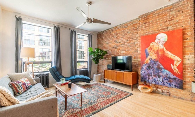 Niagara House | Charming house in Queen West - Trinity Bellwoods Park