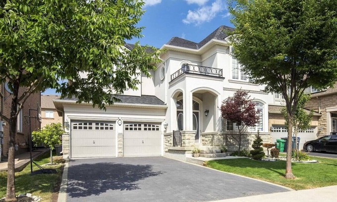Brampton House | Chic & Private One-Bedroom Unit