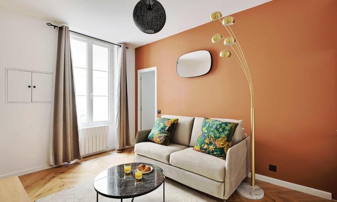 Quartier du Faubourg-Montmartre Apartment | CMG La Fayette - Montmartre