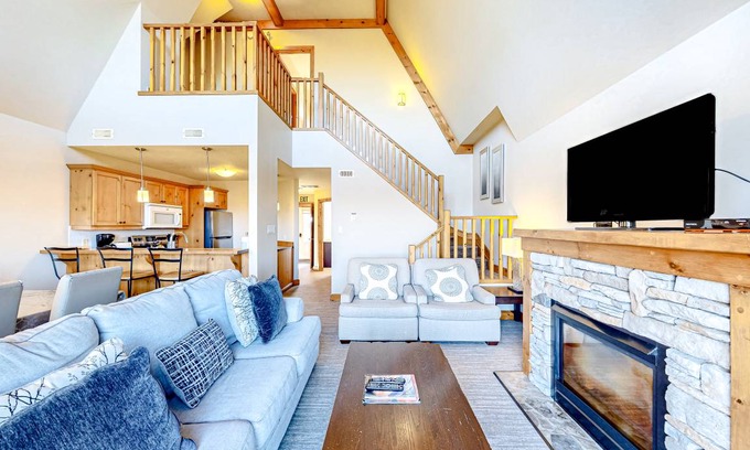 The Blue Mountains Condo | Condo ∙ 2 bedrooms ∙ 6 guests
