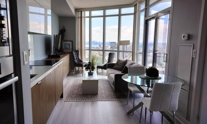 CityPlace Condo | Cozy 1-bedroom condo with AC, WiFi in the heart of Toronto