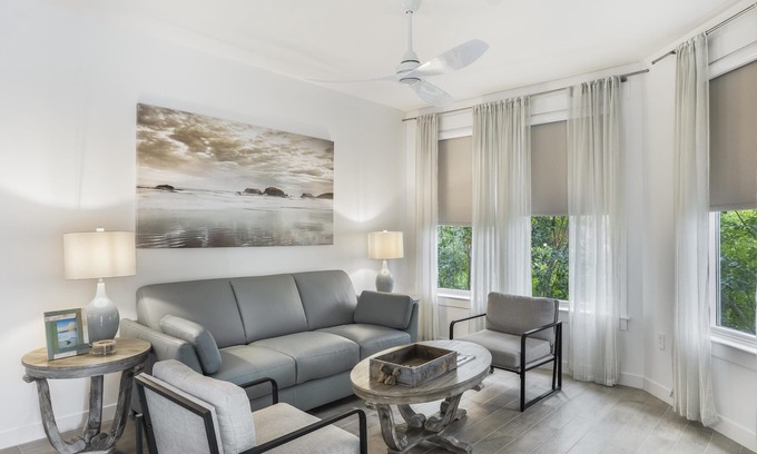 Baytowne Wharf Condo | Cozy 1-Bedroom Haven w/Golf Cart: Sleeps 4 at Sandestin Golf and Beach Resort!