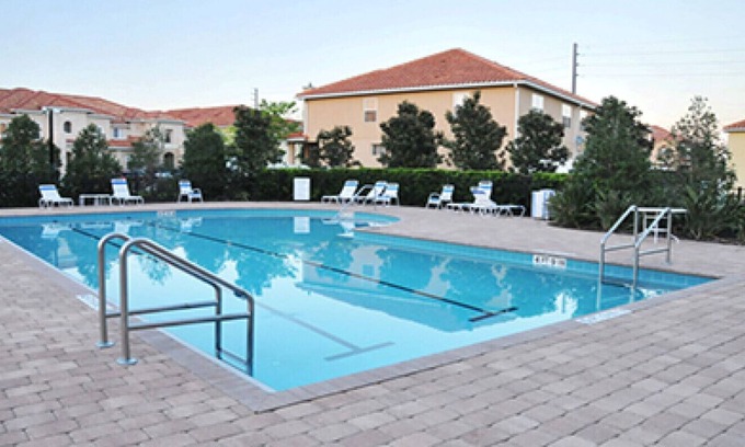 Crestwynd Bay House | Crestwynd 3 Bed 3 Bath Pool Townhome