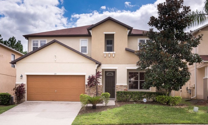 Bella Toscana Villa | Disney Luxury Five Bedroom Pool Home With Hot Tub Sleeps 10