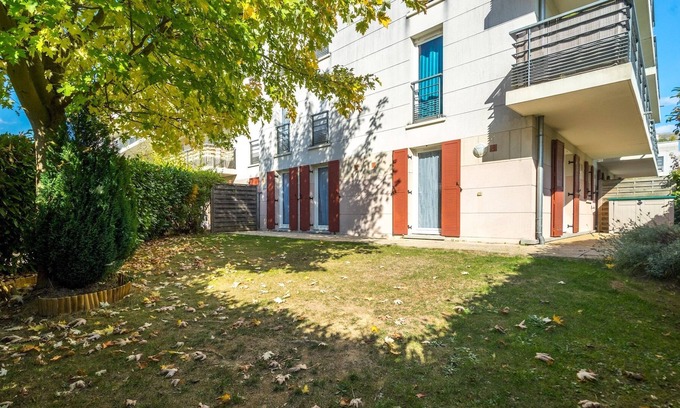 Montevrain Apartment | Disneyland Paris Family - 6p - Wifi -AC - Parking