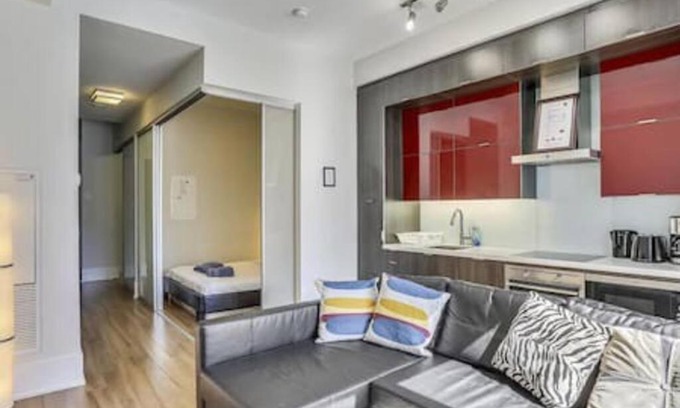 Toronto Entertainment District Apartment | Elegant Condo Downtown on Front West Street II