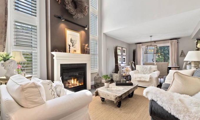 The Blue Mountains Condo | Elegant Sierra Lane Retreat (88780)