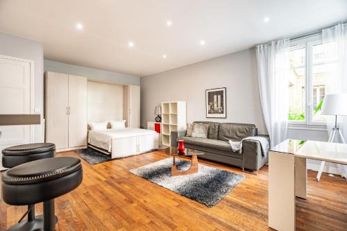 Quartier du Gros-Caillou Apartment | Elegant studio Saint-Dominique