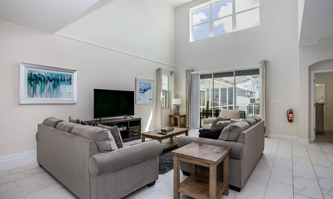 Davenport House | Family Friendly 5 Bed Game Spa Pool Home in Champions Gate