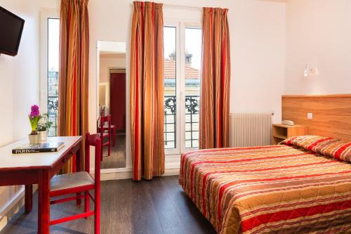 Grenelle Apartment | Family Residence