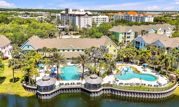 Kissimmee Condo | Family Resort near Disney, 3BR+Loft & 5 Fun Pools!