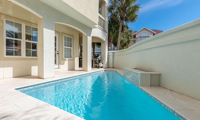 Miramar Beach House | FLORIDAYS S Shipwatch
