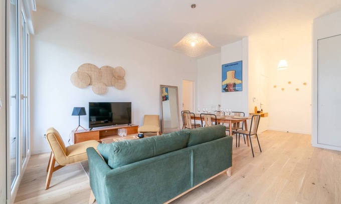 Zone d'amenagement concerte des Docks Apartment | 100 m² Apartment ∙ 3 bedrooms ∙ 6 guests
