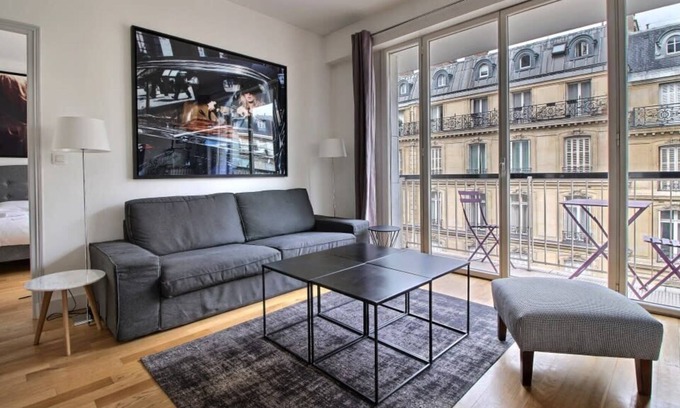 Champs-Elysees Apartment | Francois Terrace | Chic 3 Bed Apt near Champs Elysees