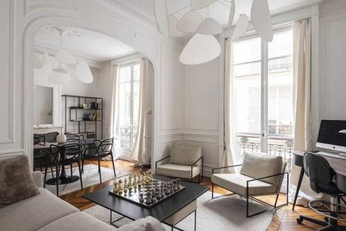 L'Europe Apartment | French Palace