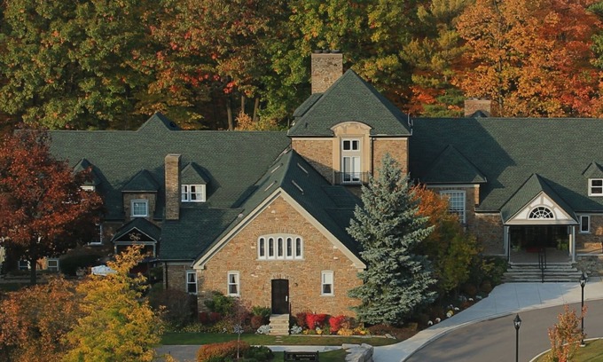 Erin Mills Hotel | Glenerin Inn