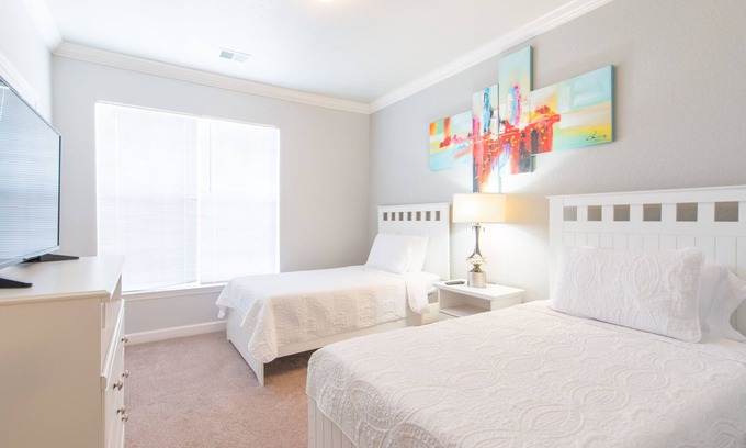 Four Corners Condo | Gorgeous Award Winning Renovated Condo Near Disney And Universal Studios