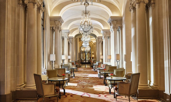 Champs-Elysees Other | Hôtel Plaza Athénée - Dorchester Collection