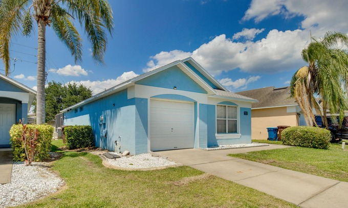 Haines City Villa | Haines City Vacation Home w/Private Pool & Lanai!