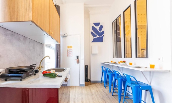 Chaussee-d'Antin Apartment | Haussmann - La Fayette 39: cosy apt. for 2