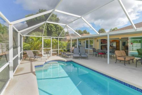 Sarasota House | Heated Pool Home - Perfect Location - Walk to Beach, Restaurants and More!