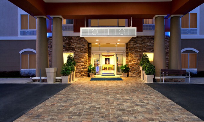 Lake Wales Hotel | Holiday Inn Express Lake Wales North-Winter Haven, an Ihg Hotel