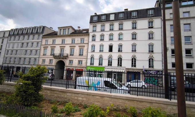 Sevres Apartment | Homerez - Modern Apartment in Sèvres - 43 sqm - Free Parking