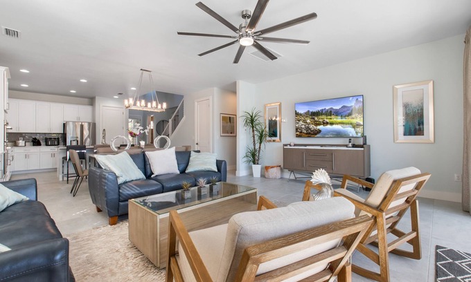 Reunion House | Homestead Joy | Themed bedroom | Near Attractions | Reunion Membership