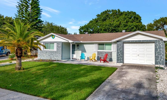 Tarpon Springs House | House ∙ 2 bedrooms ∙ 5 guests