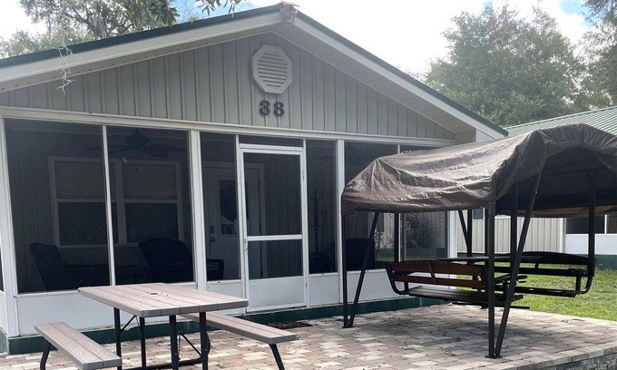 Salt Springs House | House ∙ 2 bedrooms ∙ 6 guests