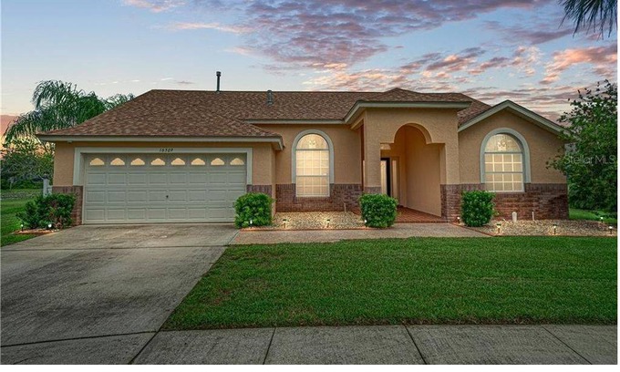Orange Tree House | House ∙ 4 bedrooms ∙ 8 guests