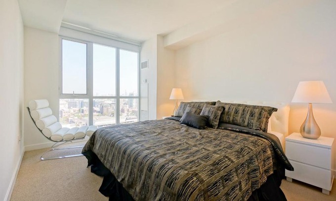 CityPlace Apartment | Hydewest - Capreol Luxury Furnished Penthouse Apartment